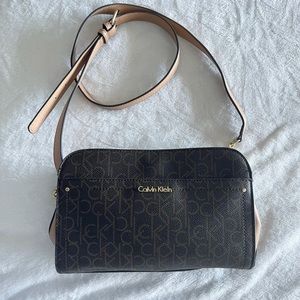 Cross body bag